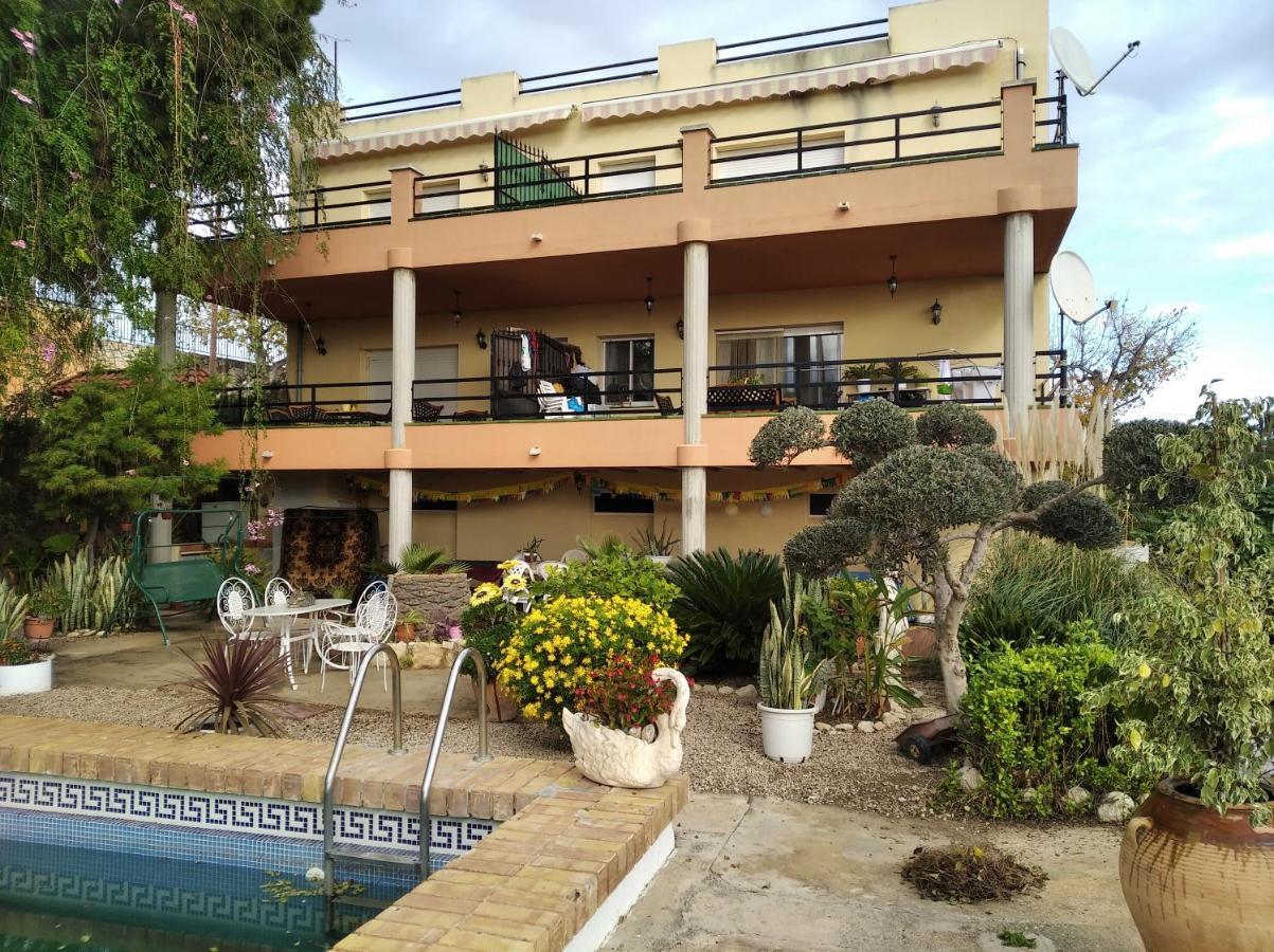 Casa Rural COMPLEX MASIA DEL TREMENDO Camarles Bagian luar foto